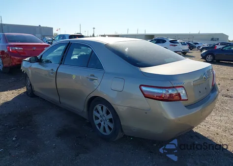 2008 Toyota Camry Hybrid z USA, uszkodzony, nr VIN 4T1BB46KX8U034448